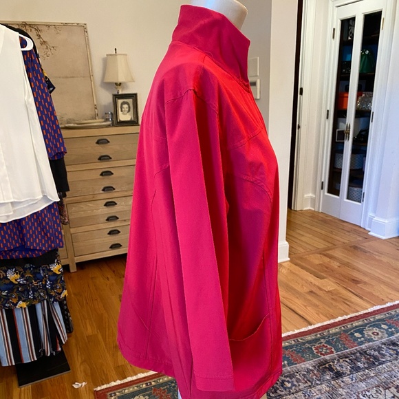 Chico's Zenergy Lightweight Red Jacket - Size 2 - Picture 11 of 12